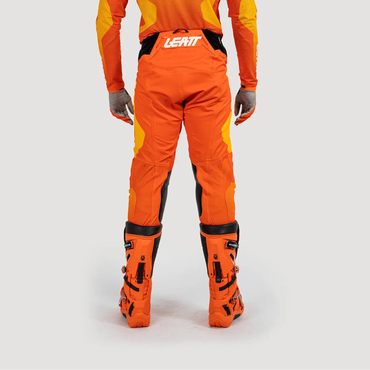 Leatt 5.5 Pants I.K.S (Internal Knee Brace System) V25 11