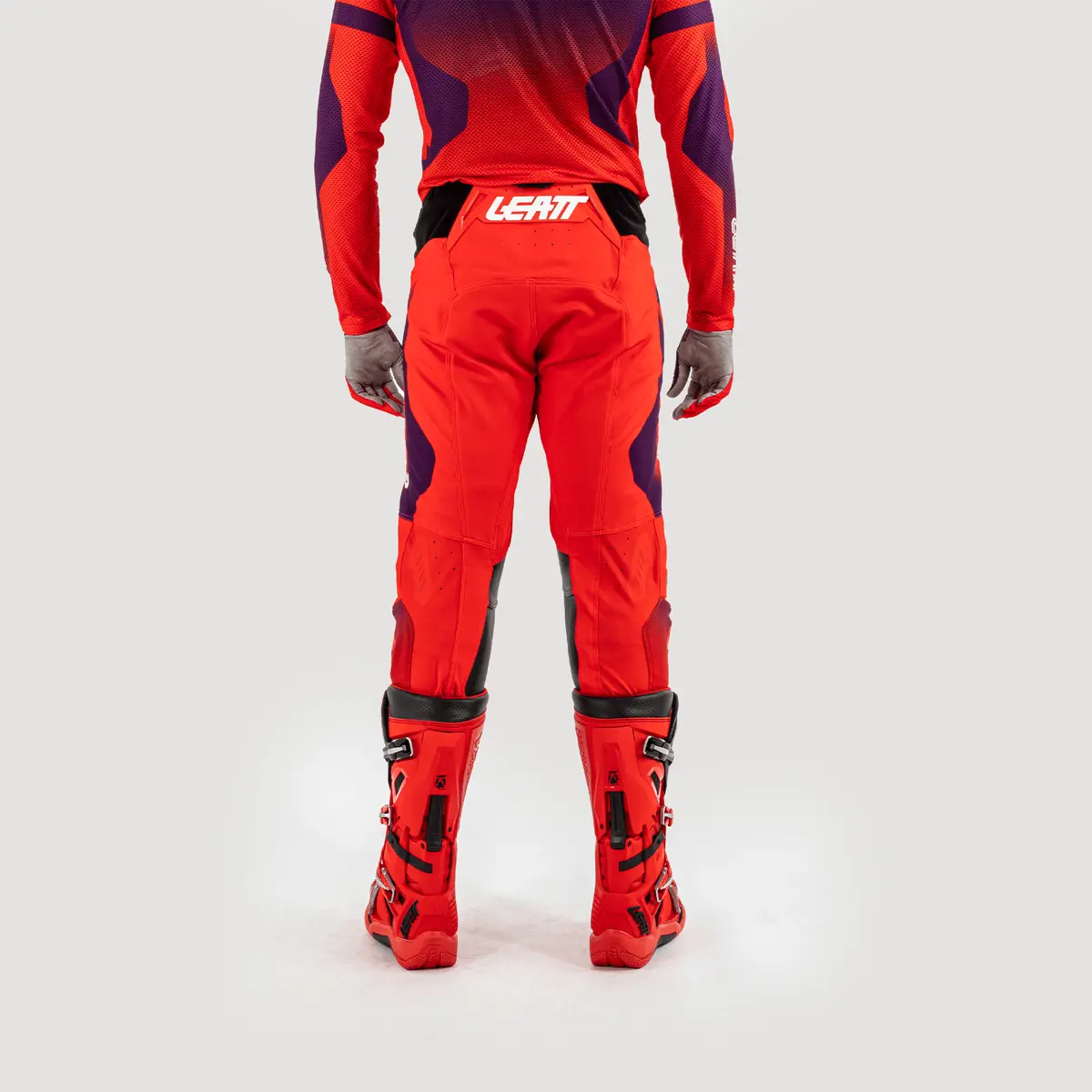 Leatt 5.5 Pants I.K.S (Internal Knee Brace System) V25 17
