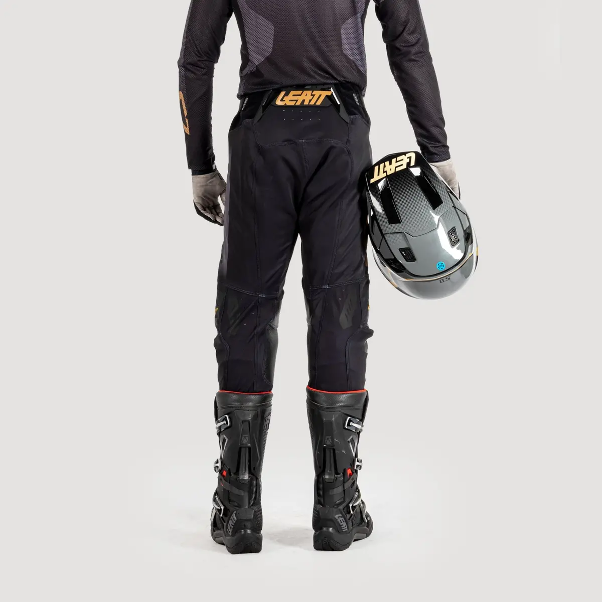 Leatt 5.5 Pants I.K.S (Internal Knee Brace System) V25 15
